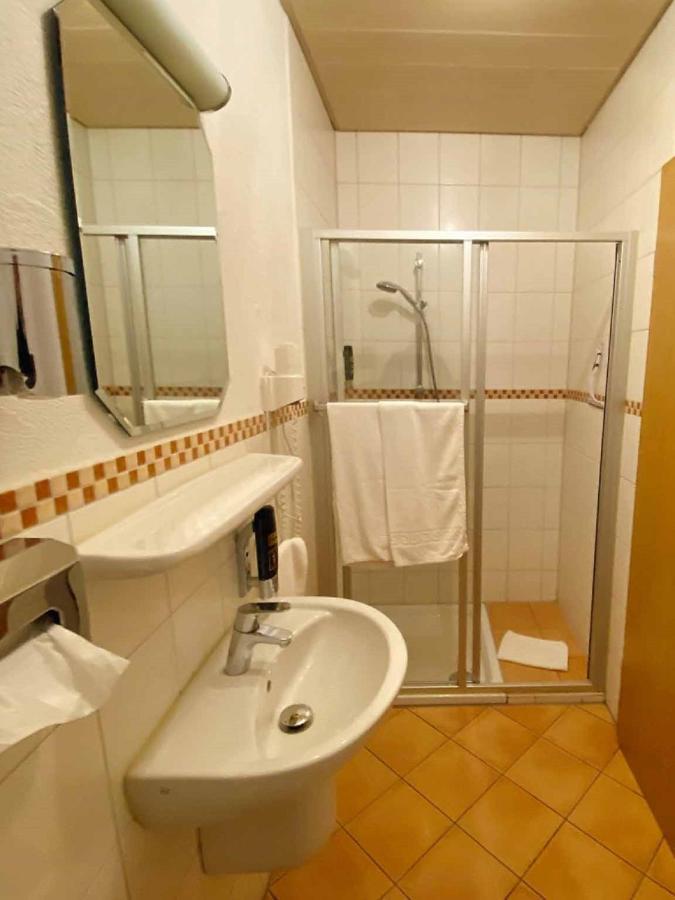 Appartement Restaurant - Garni bei Peppo à Ebern Extérieur photo