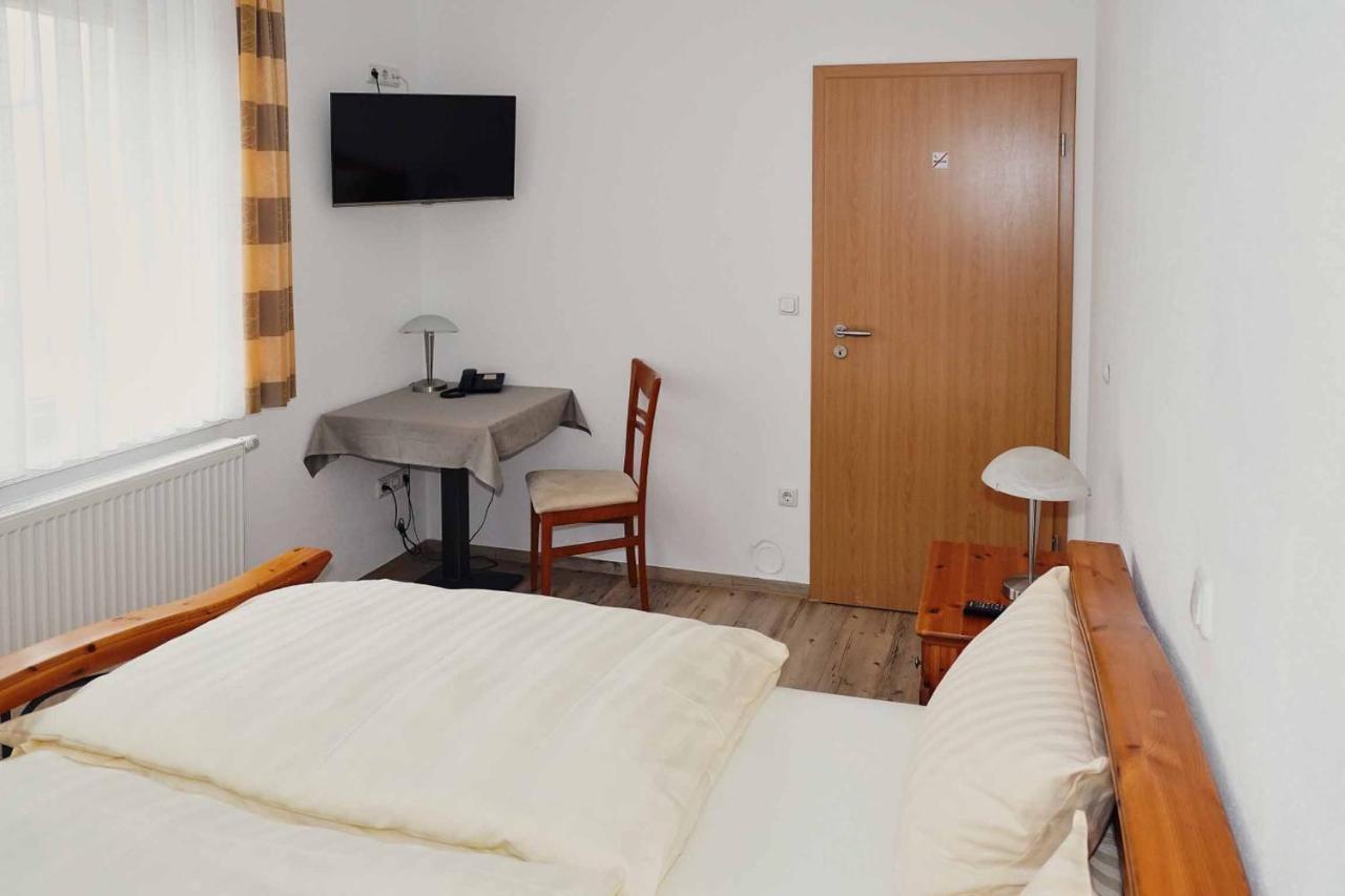 Appartement Restaurant - Garni bei Peppo à Ebern Extérieur photo